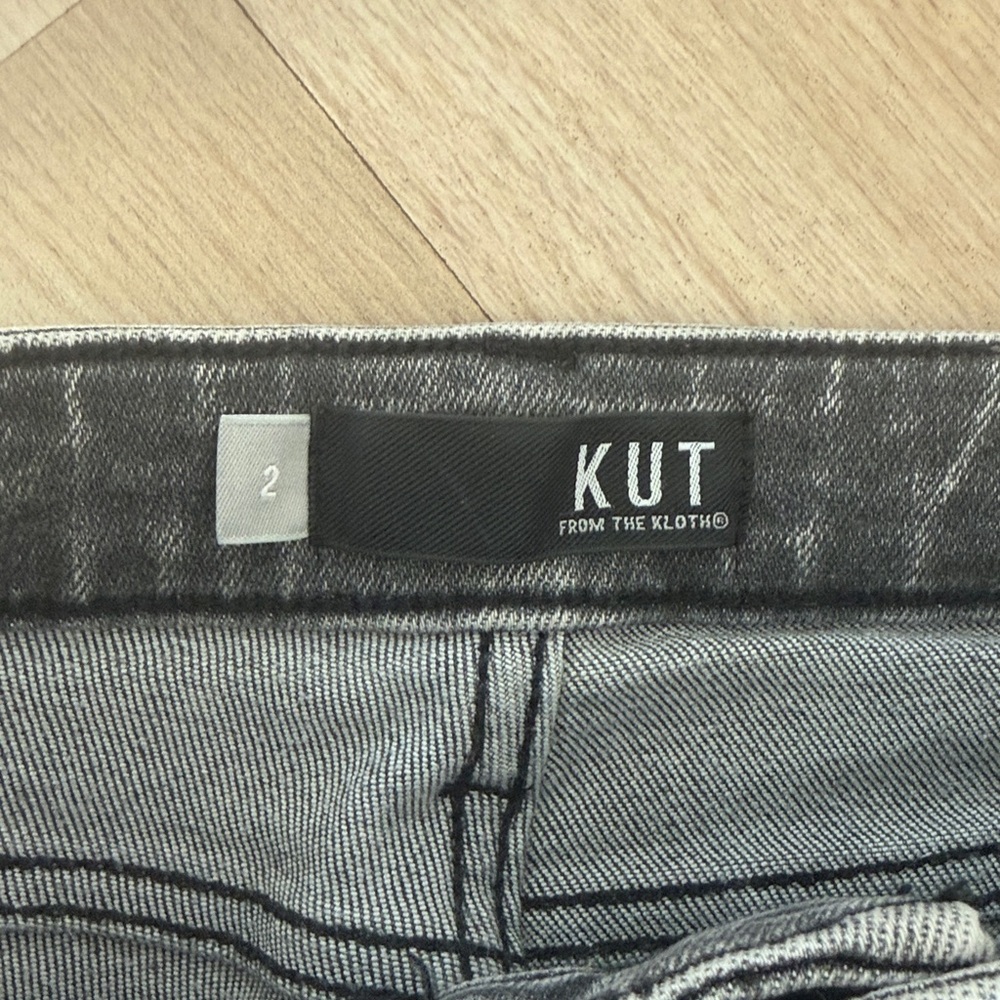 Kut from the Kloth Women's Connie Fab Ab Ankle Skinny Jeans in Black Wash - Picture 6 of 6